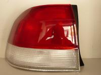 BAL HÁTSÓ LÁMPA S04/2